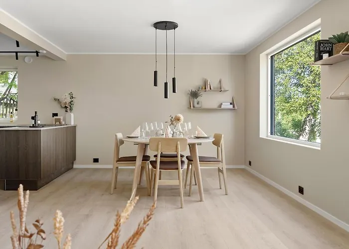 Northstay - Urban Retreat - Free Parking, Brand New & Modern * Tromsø